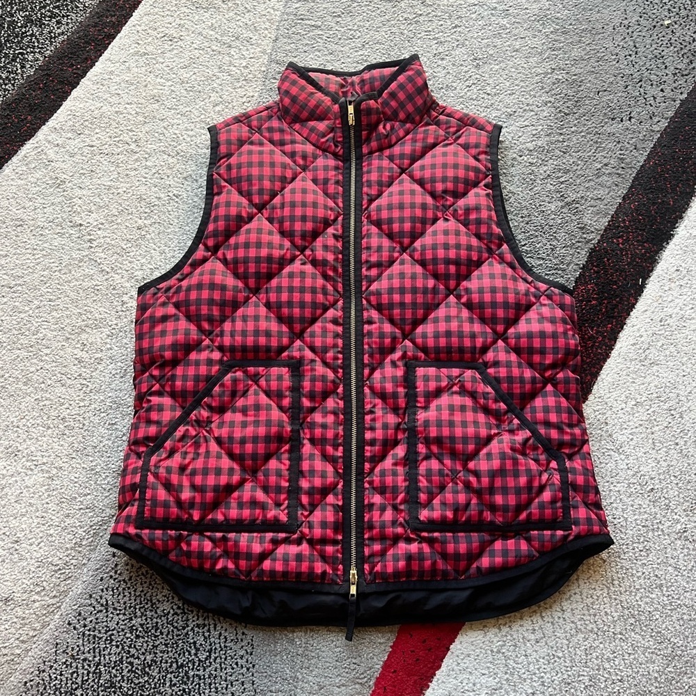 J.Crew Women’s Red Gingham Diamond Quilted Puffer Vest